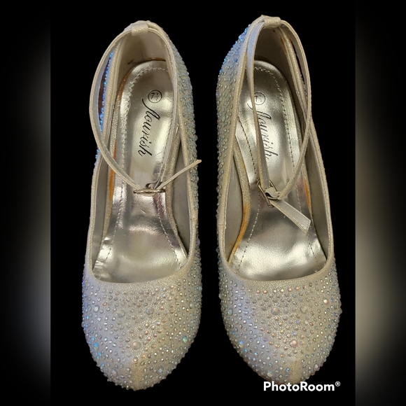 Wedding shoes Flourish 7.5 Silver with Rhinestones - Picture 2 of 7